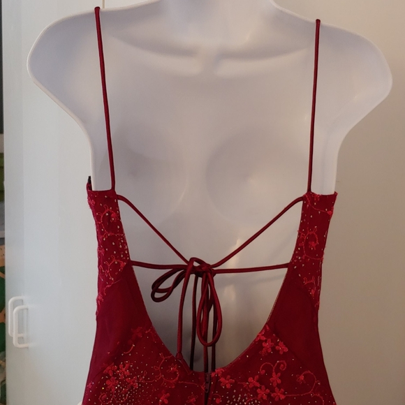 Dress - Picture 5 of 8